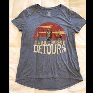 High low graphic women’s T-shirt